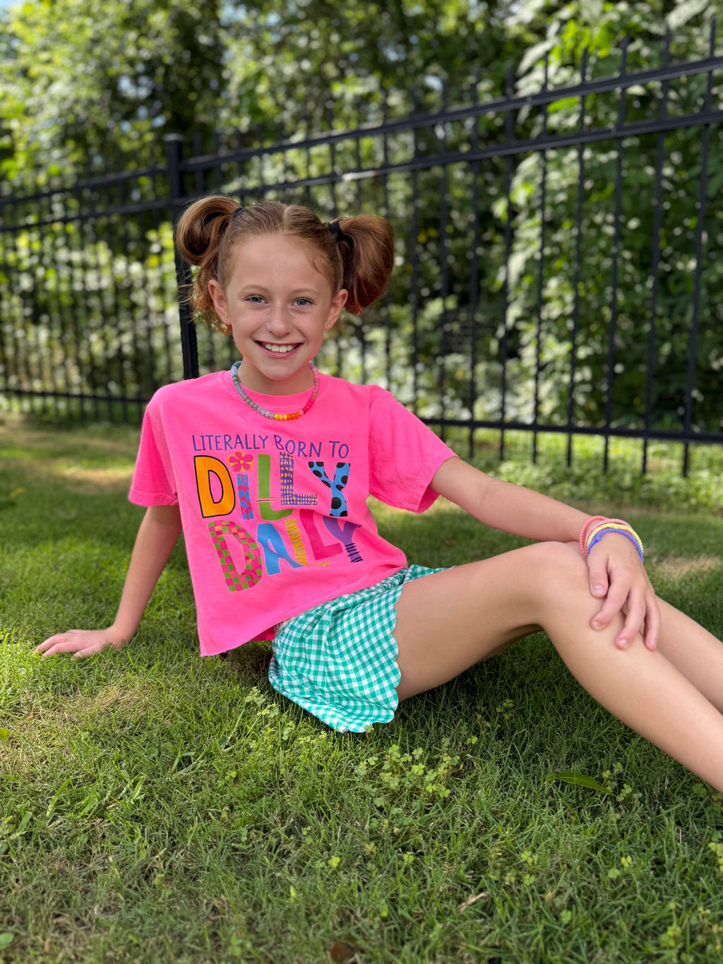 Dilly Dally Tee